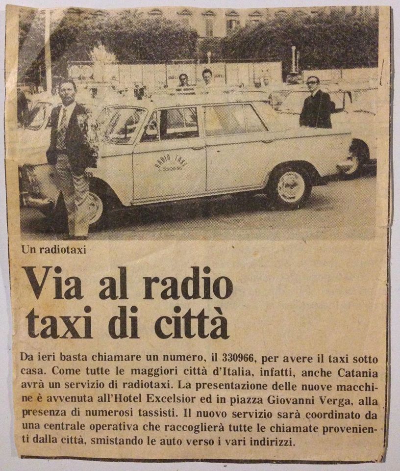 Articolo di giornale con l'annuncio dei primi taxi a Catania